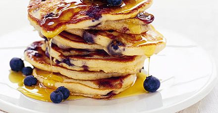 Easy American Blueberry Pancakes: Fluffy, Fast & Freezable